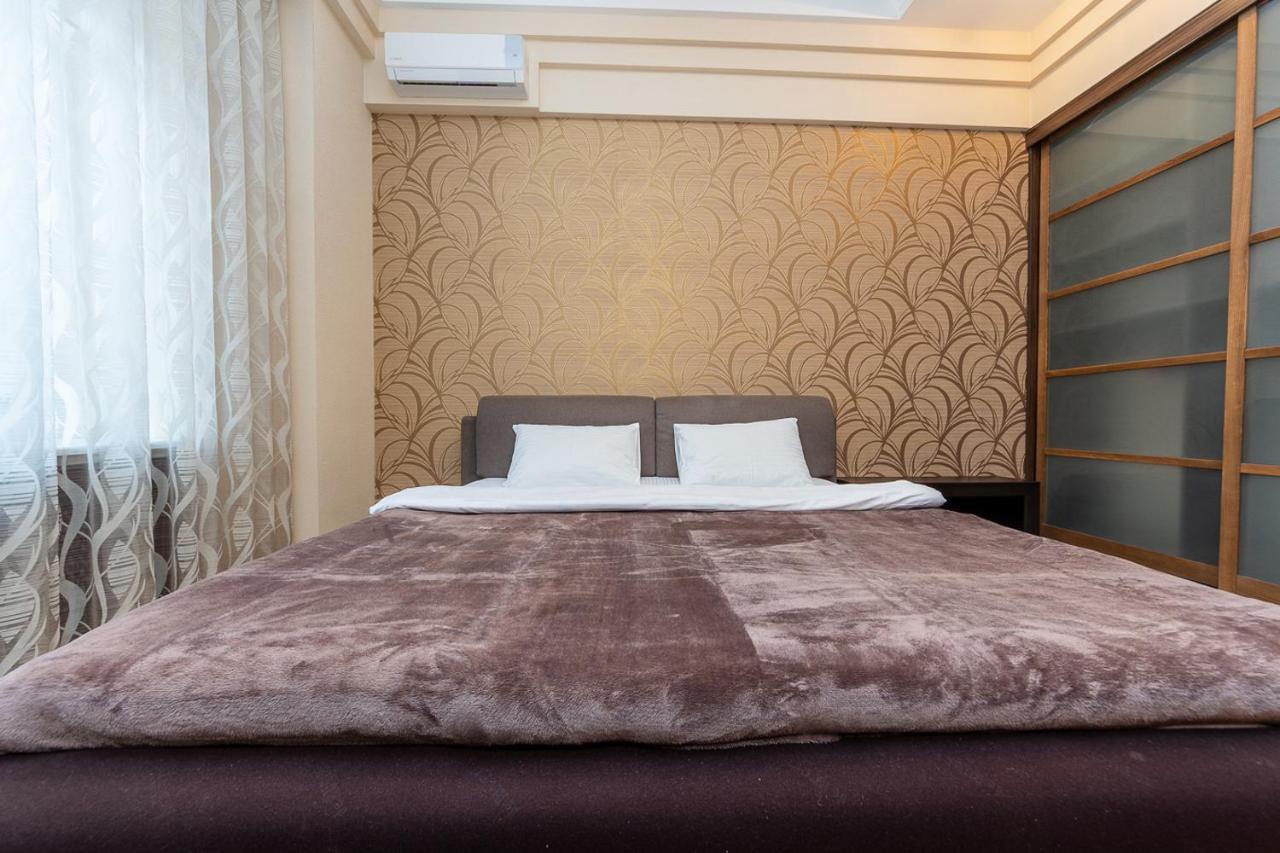 Apartments On Besarabka เคียฟ ภายนอก รูปภาพ