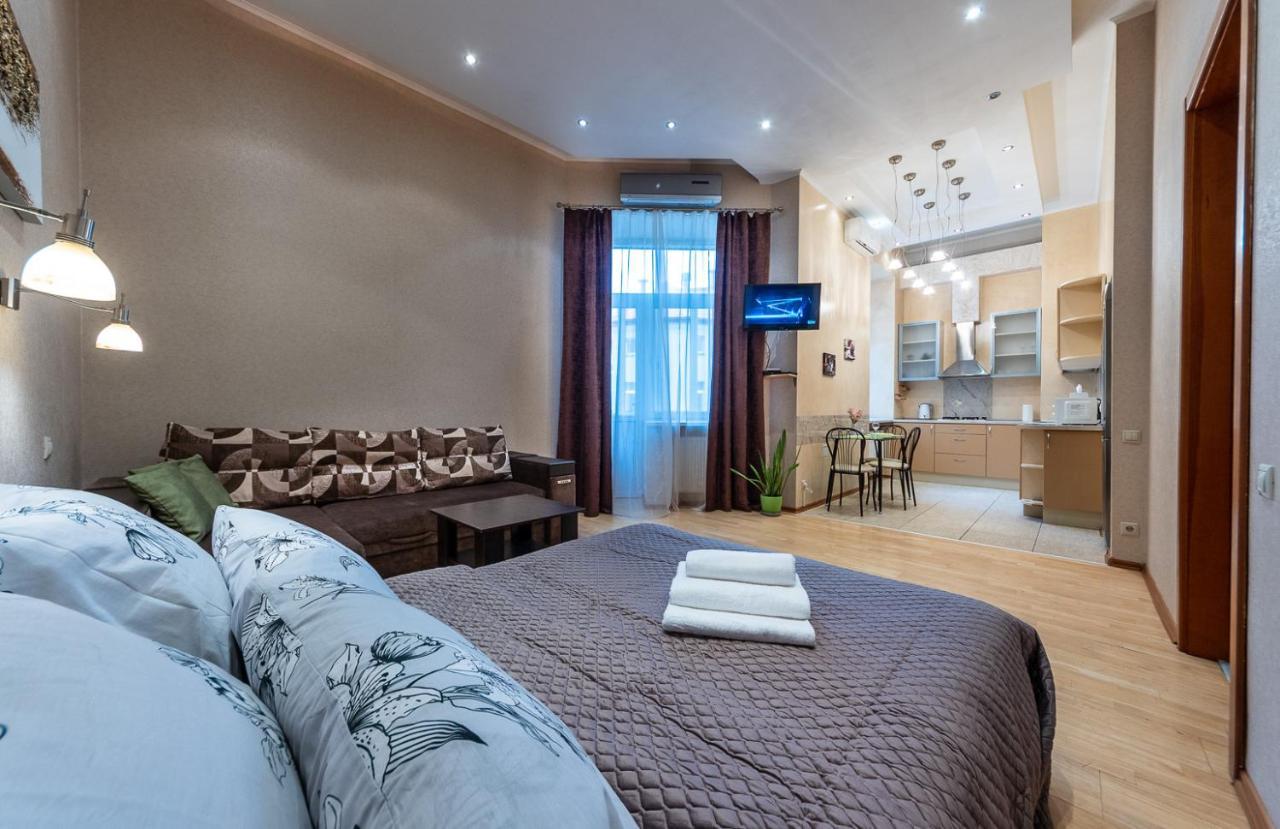 Apartments On Besarabka เคียฟ ภายนอก รูปภาพ