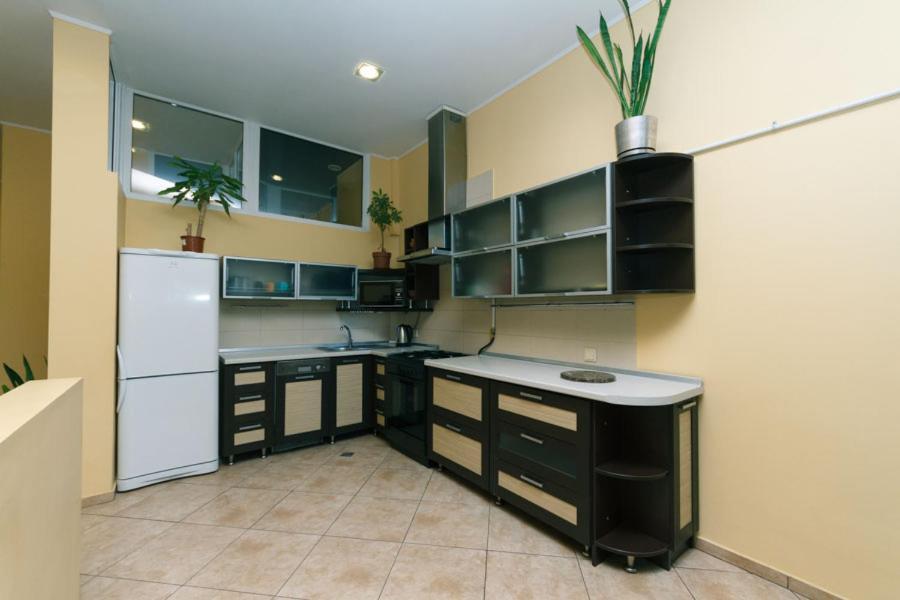 Apartments On Besarabka เคียฟ ภายนอก รูปภาพ