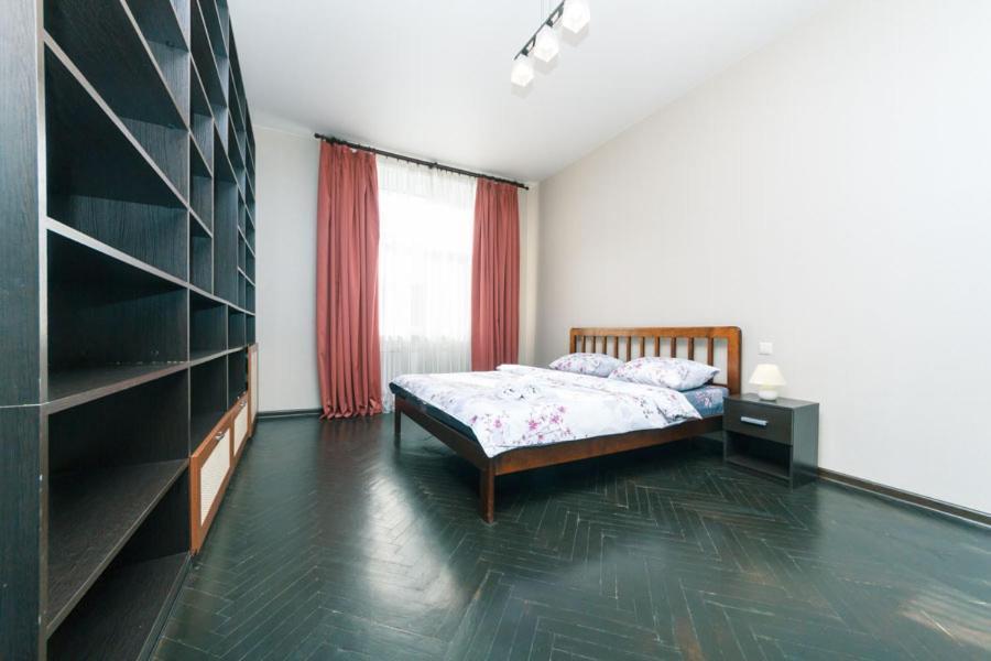 Apartments On Besarabka เคียฟ ภายนอก รูปภาพ