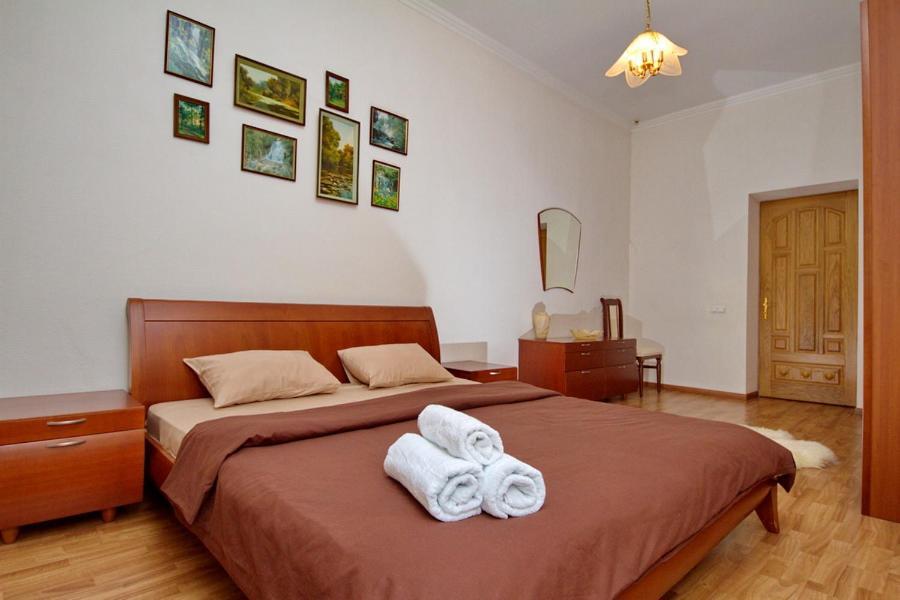 Apartments On Besarabka เคียฟ ภายนอก รูปภาพ