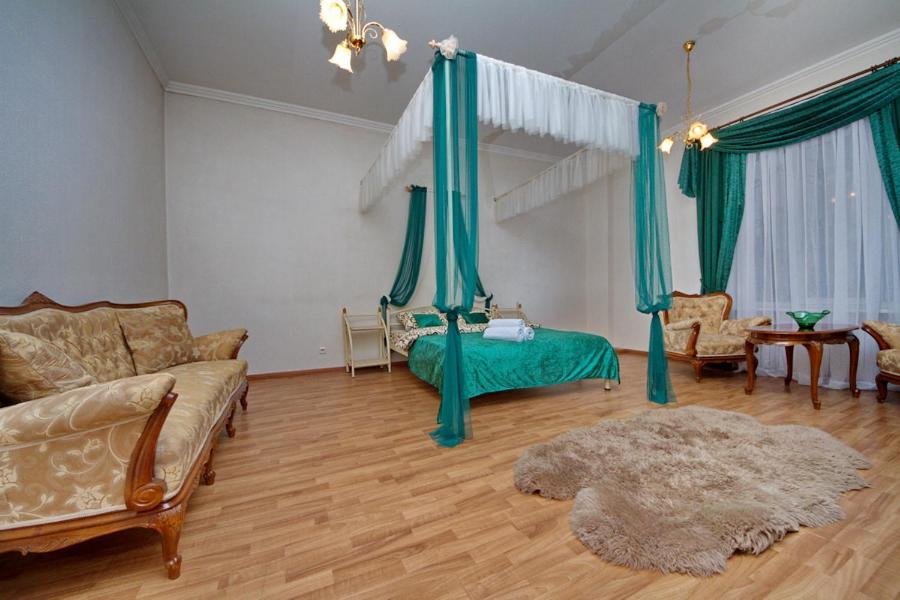 Apartments On Besarabka เคียฟ ภายนอก รูปภาพ