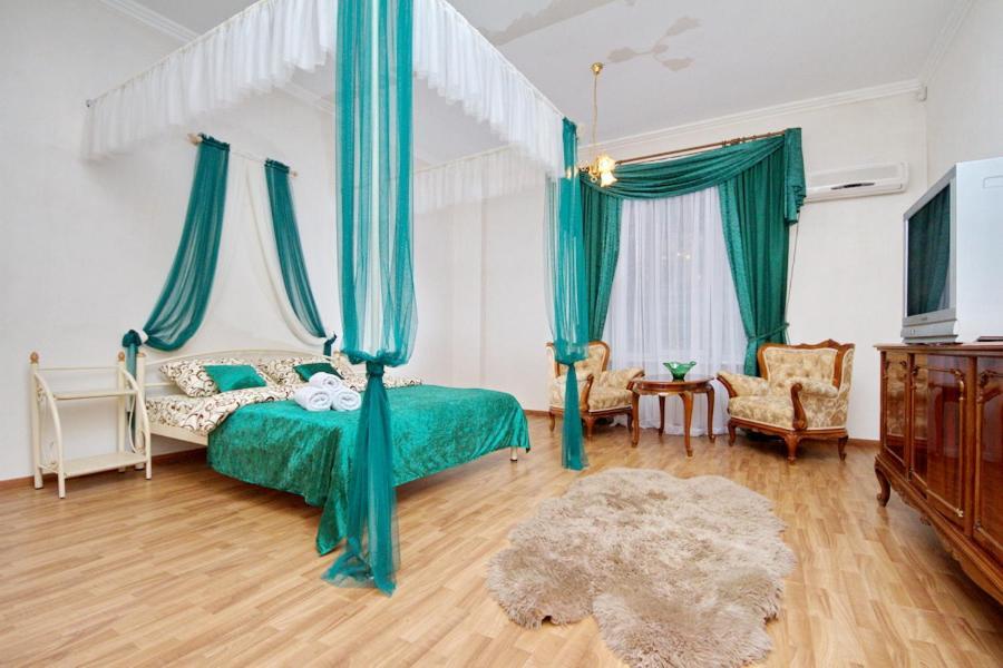 Apartments On Besarabka เคียฟ ภายนอก รูปภาพ