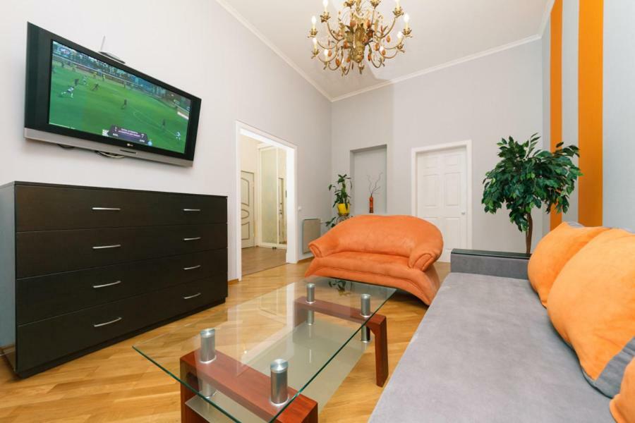 Apartments On Besarabka เคียฟ ภายนอก รูปภาพ