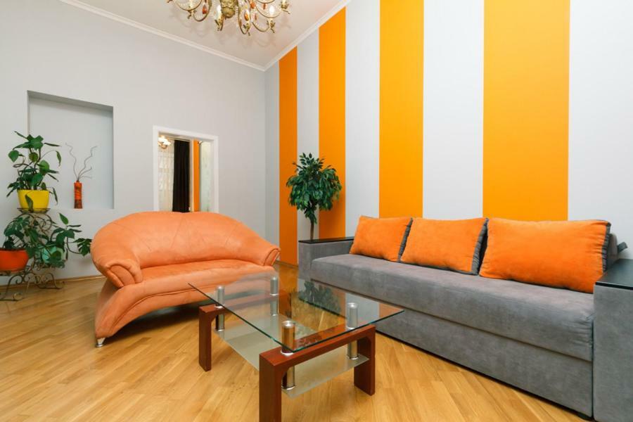 Apartments On Besarabka เคียฟ ภายนอก รูปภาพ